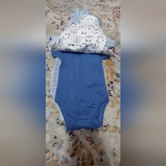 Onesie Set 5pk 6-9 month - Picture 5 of 5